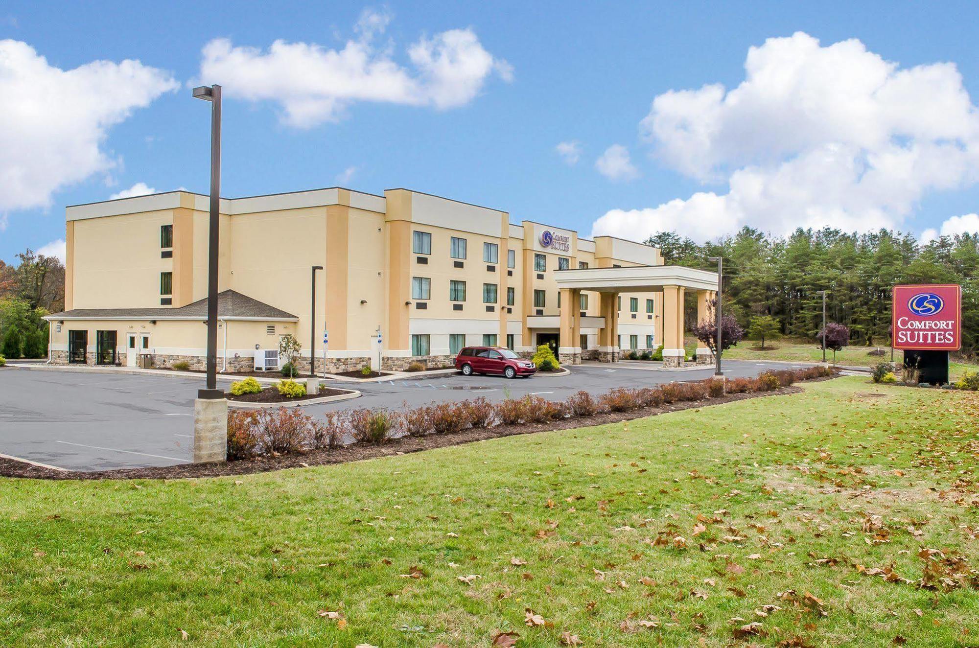 Comfort Suites Lewisburg Exterior foto